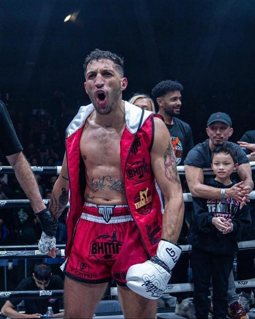 CUSTOM MUAY THAI SHORTS - RETRO STYLE