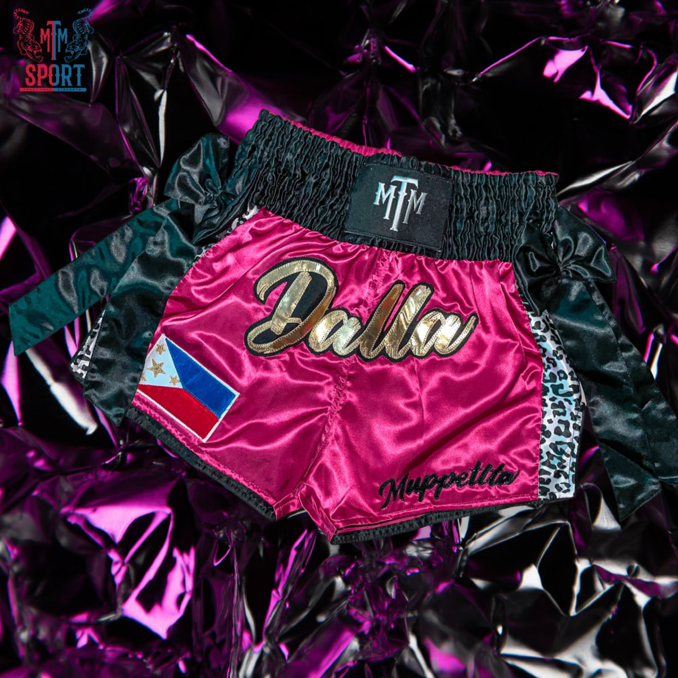 CUSTOM MUAY THAI SHORTS - RETRO STYLE