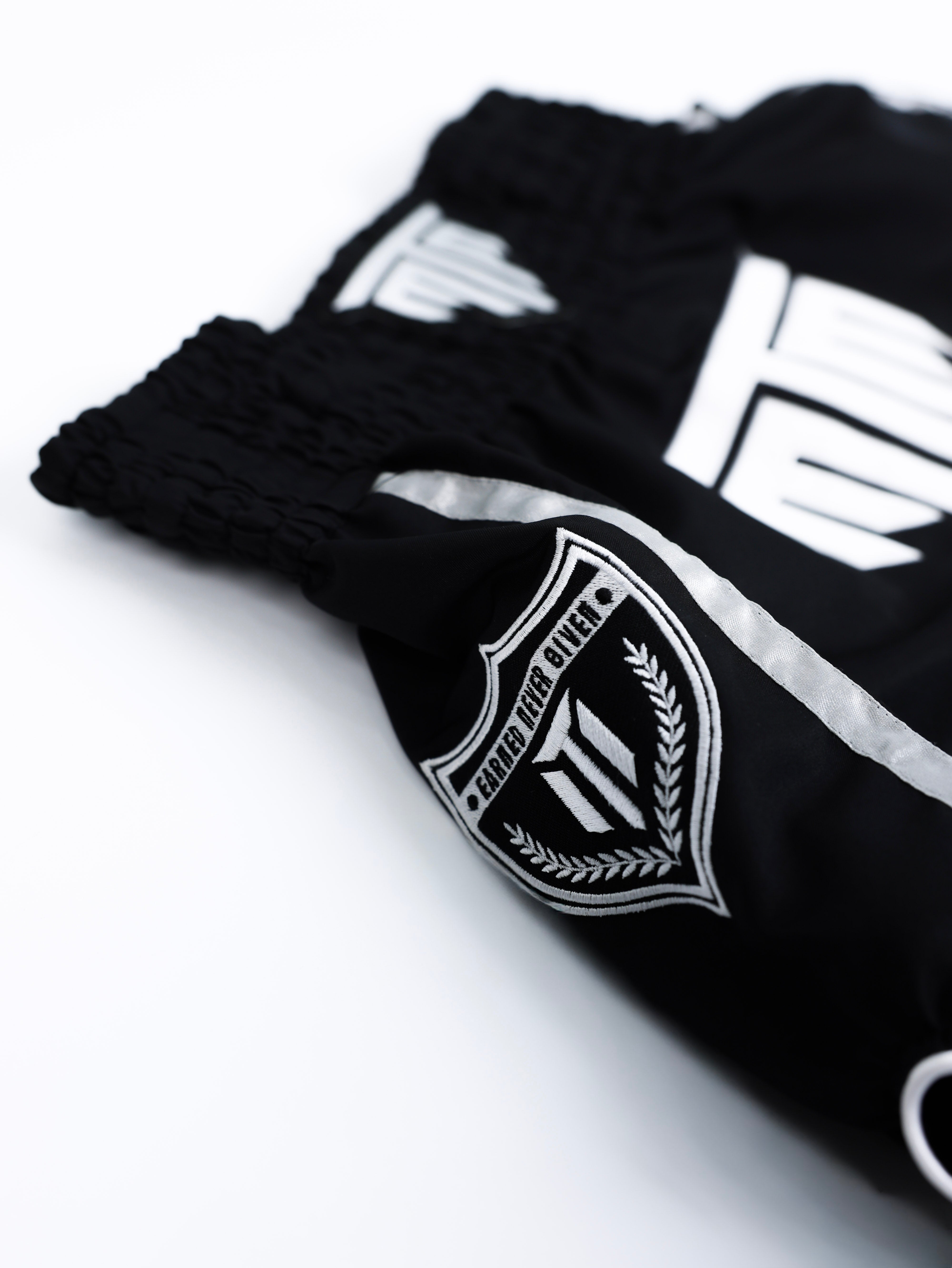 "ESSENTIALS" MUAY THAI SHORTS - BLACK