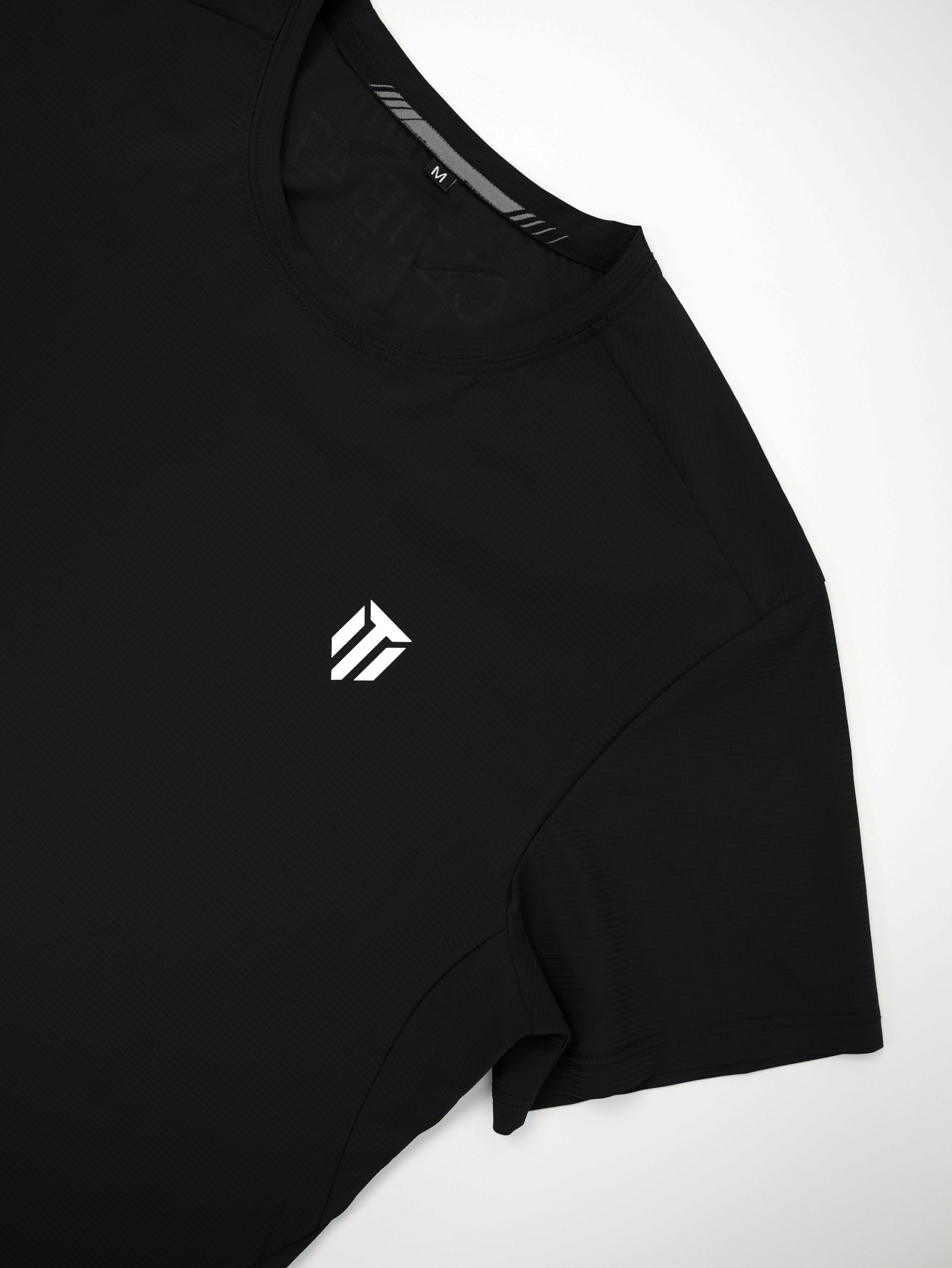 CLUB 47 PERFORMANCE TEE - BLACK