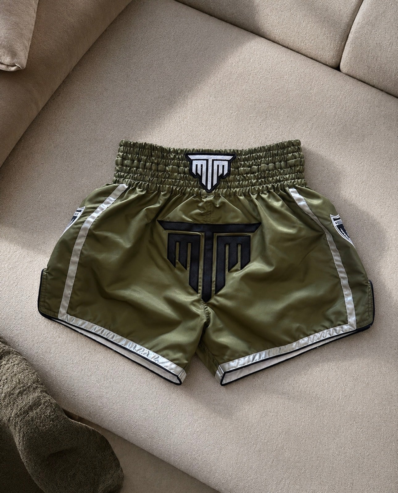 "ESSENTIALS" MUAY THAI SHORTS - KHAKI