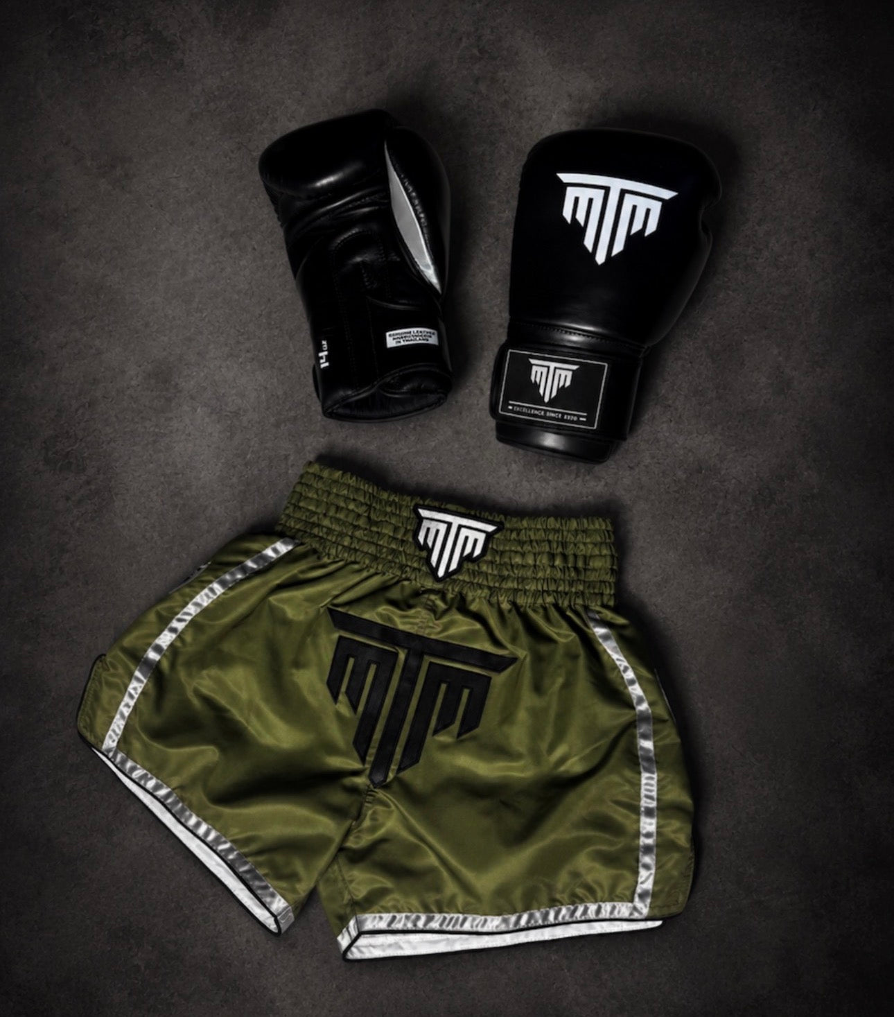 "ESSENTIALS" MUAY THAI SHORTS - KHAKI