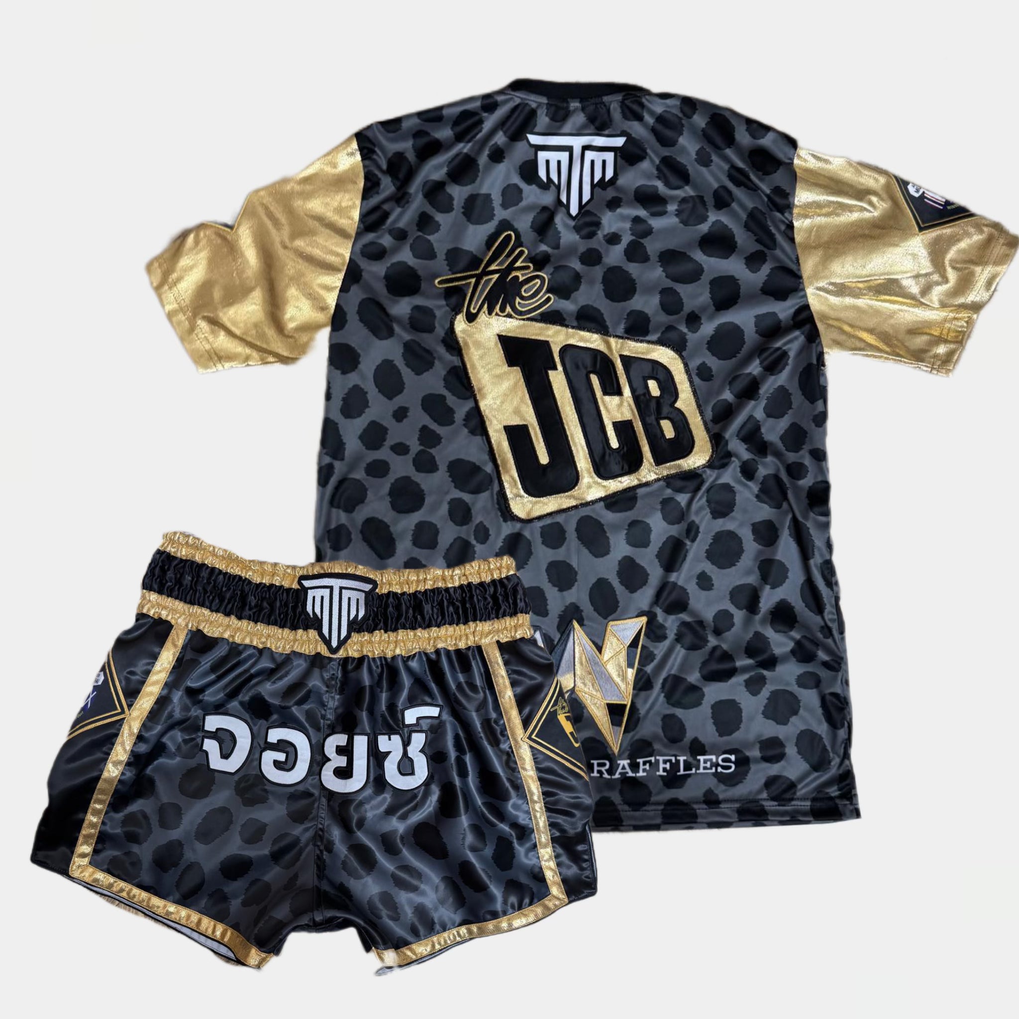 CUSTOM SET | T SHIRT + MUAY THAI SHORTS COMBO