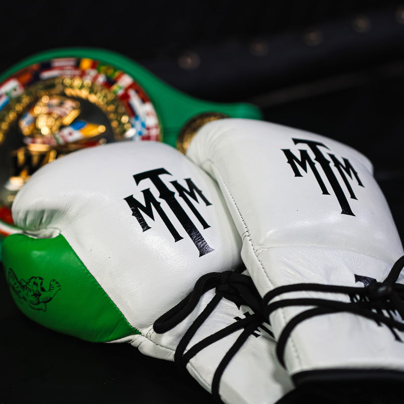 "SUPREMACY" SERIES BOXING GLOVES (LACE UP)