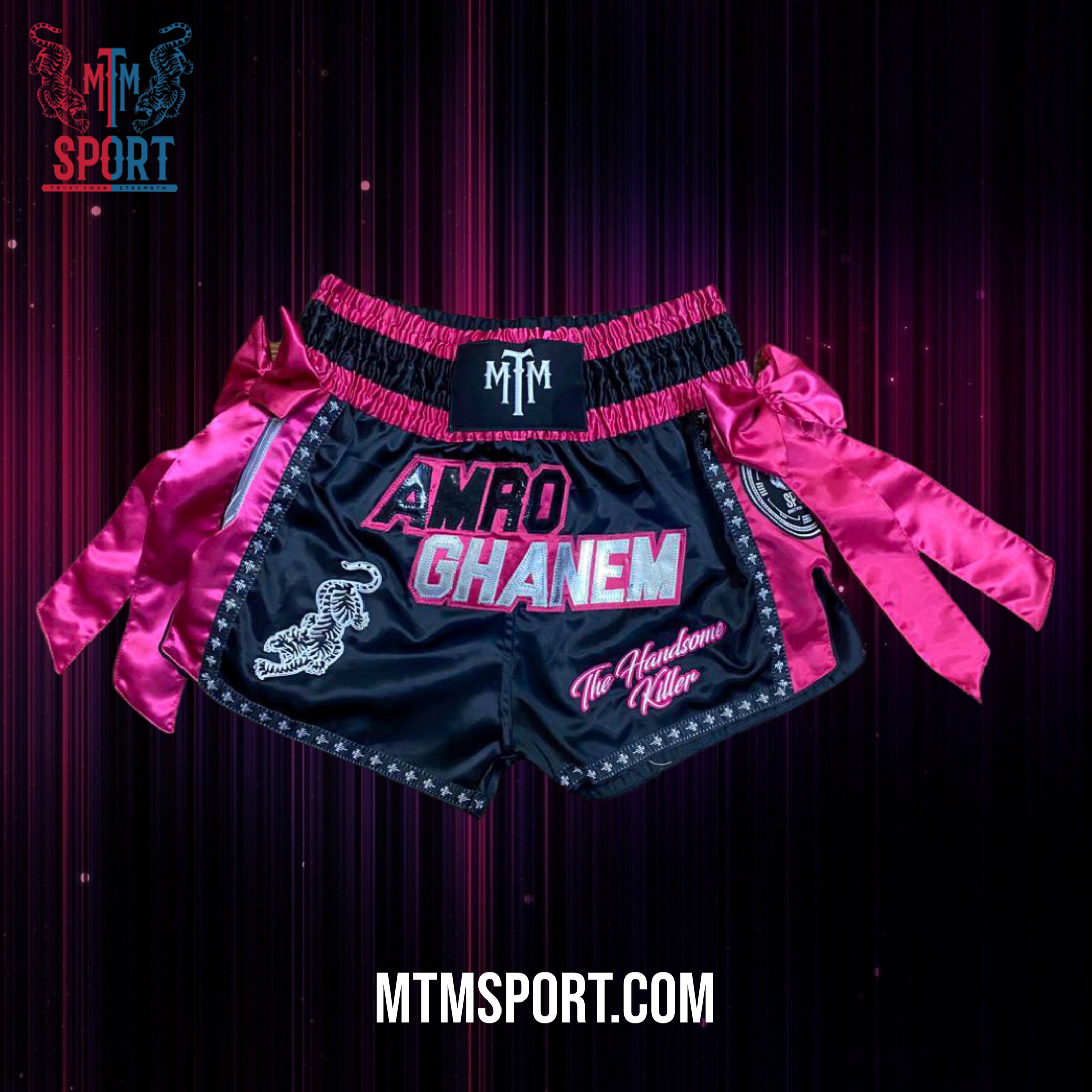 BLACK & PINK  
